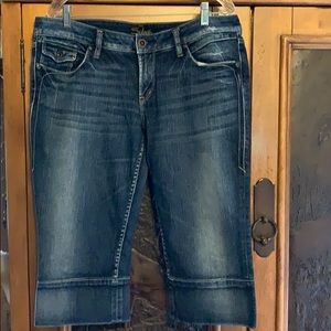 Women’s Silver Elyssa Blue Jean Capri Size 34